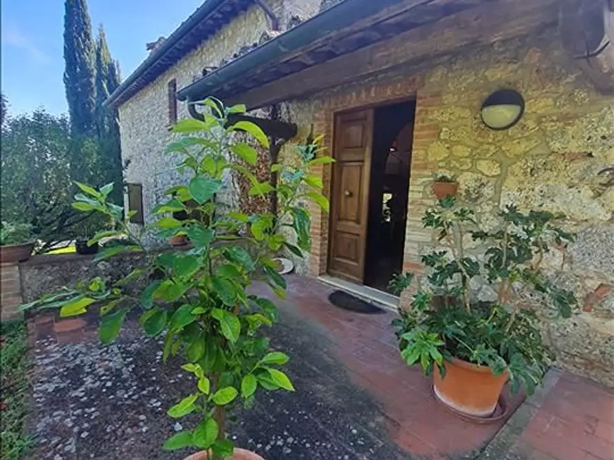 Immagine 8 di Rustico / casale in vendita  a Monteriggioni
