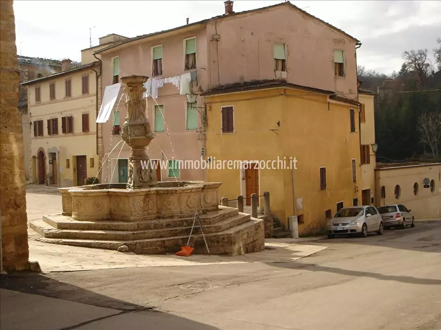 Immagine 2 di Appartamento in vendita  a Asciano