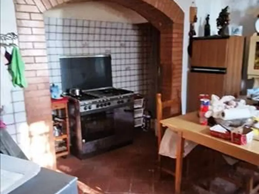 Immagine 2 di Appartamento in vendita  a Asciano