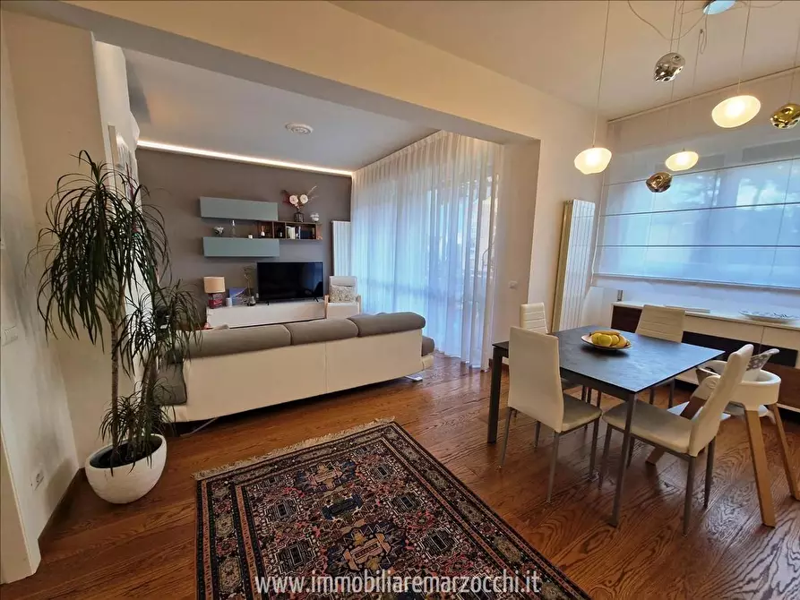 Immagine 3 di Appartamento in vendita  a Siena