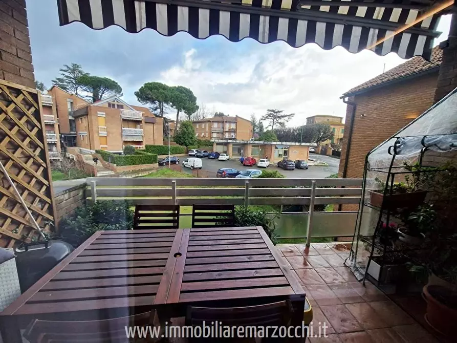 Immagine 7 di Appartamento in vendita  a Siena
