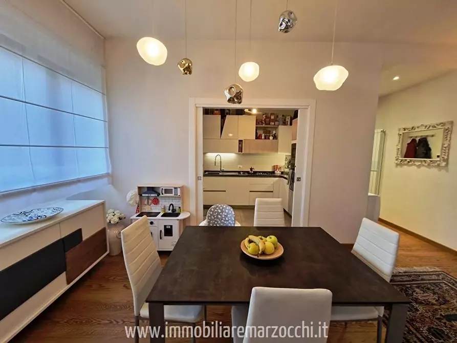 Immagine 2 di Appartamento in vendita  a Siena