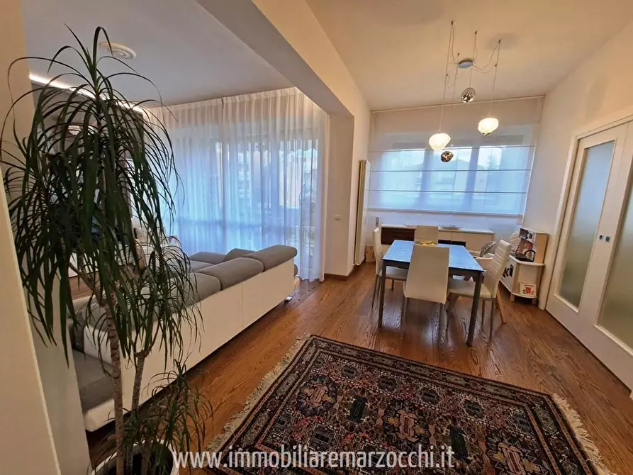 Immagine 13 di Appartamento in vendita  a Siena