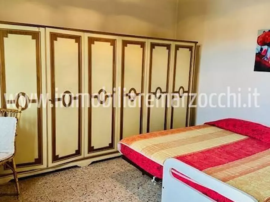 Immagine 17 di Appartamento in vendita  a Siena