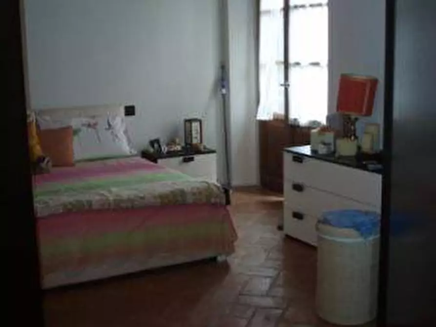 Immagine 9 di Appartamento in vendita  a Siena