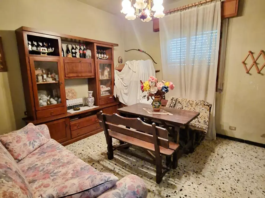 Immagine 21 di Casa indipendente in vendita  a Pisa