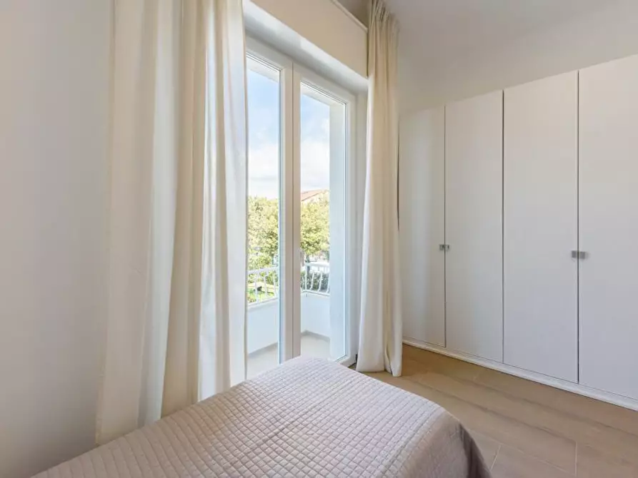 Immagine 16 di Appartamento in affitto  a Forte Dei Marmi