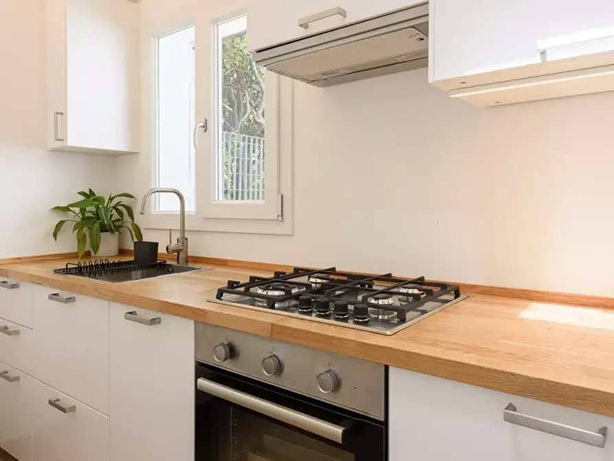 Immagine 27 di Appartamento in affitto  a Forte Dei Marmi