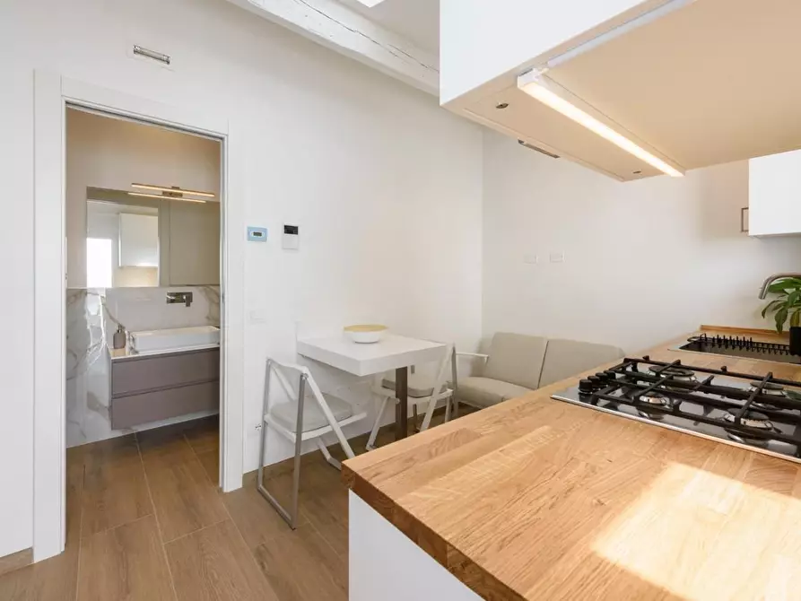 Immagine 26 di Appartamento in affitto  a Forte Dei Marmi