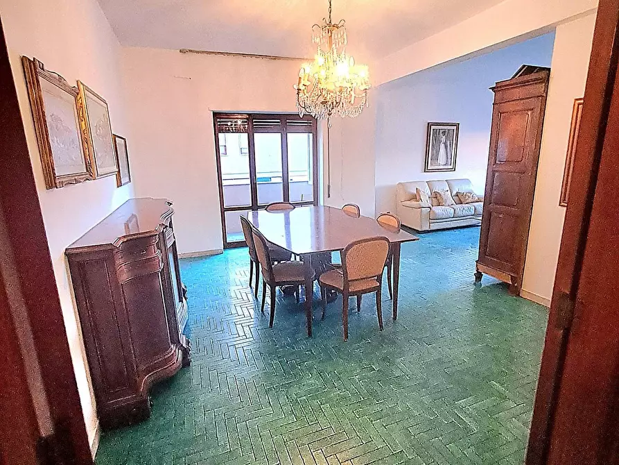 Immagine 12 di Appartamento in vendita  a Carrara