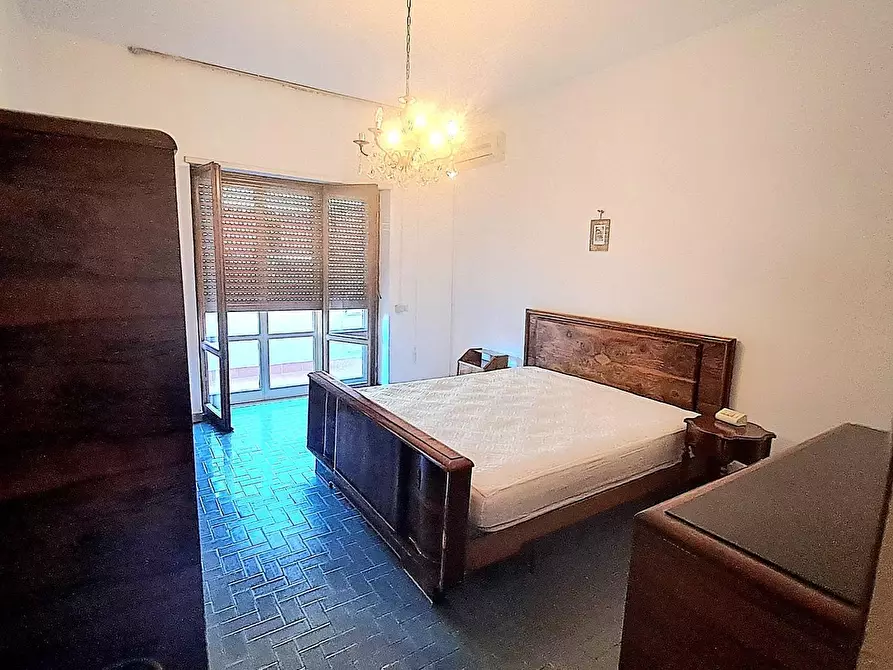 Immagine 2 di Appartamento in vendita  a Carrara