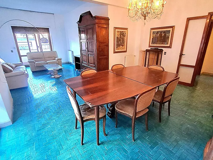 Immagine 13 di Appartamento in vendita  a Carrara