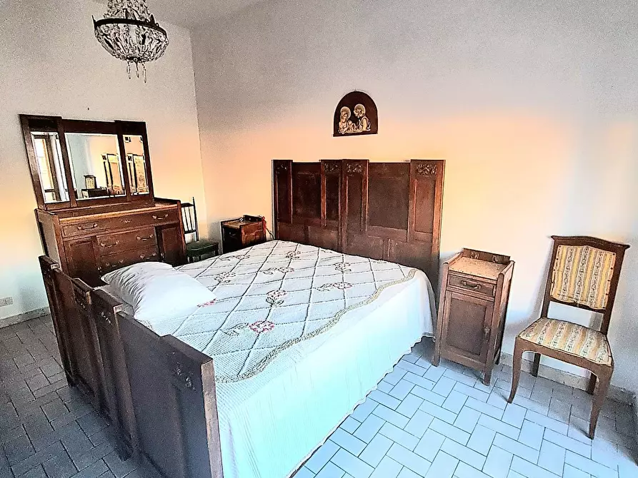 Immagine 7 di Appartamento in vendita  a Carrara