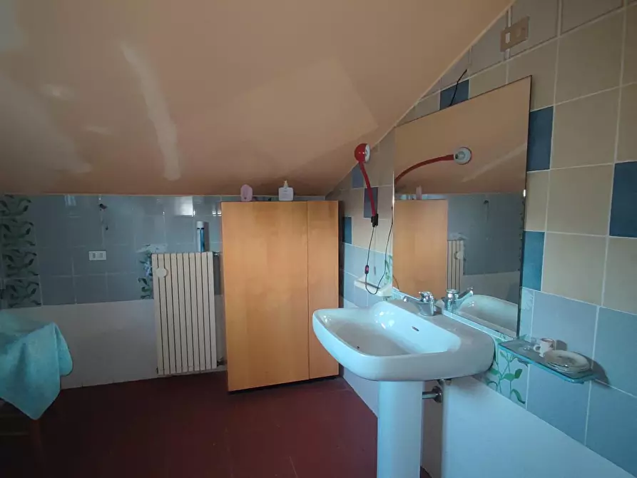 Immagine 26 di Palazzo in vendita  a Villafranca In Lunigiana