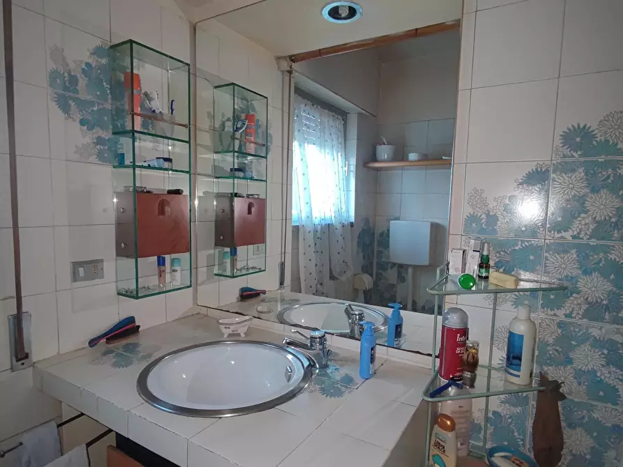 Immagine 12 di Palazzo in vendita  a Villafranca In Lunigiana