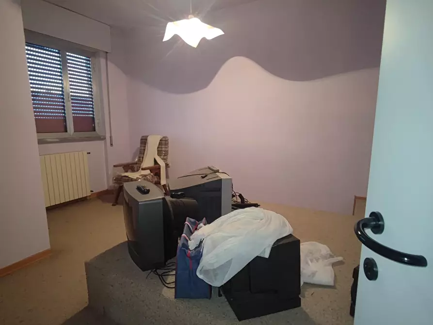 Immagine 17 di Palazzo in vendita  a Villafranca In Lunigiana