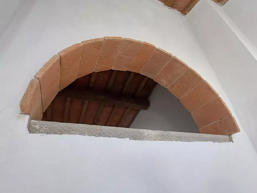 Immagine 9 di Appartamento in vendita  a Pontedera