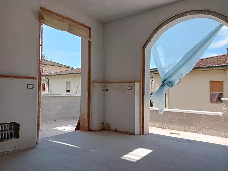 Immagine 4 di Appartamento in vendita  a Pontedera