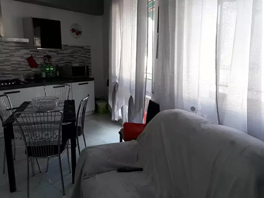 Immagine 3 di Appartamento in vendita  a Carrara