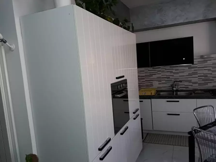 Immagine 4 di Appartamento in vendita  a Carrara