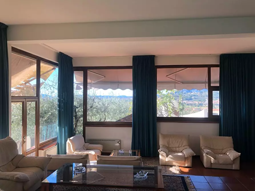 Immagine 3 di Villa in vendita  a Monsummano Terme