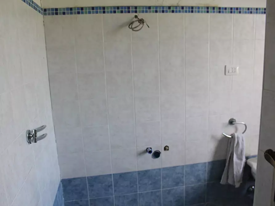 Immagine 13 di Villa in vendita  a Montopoli In Val D'arno