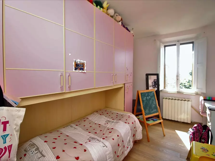 Immagine 15 di Appartamento in vendita  a Siena