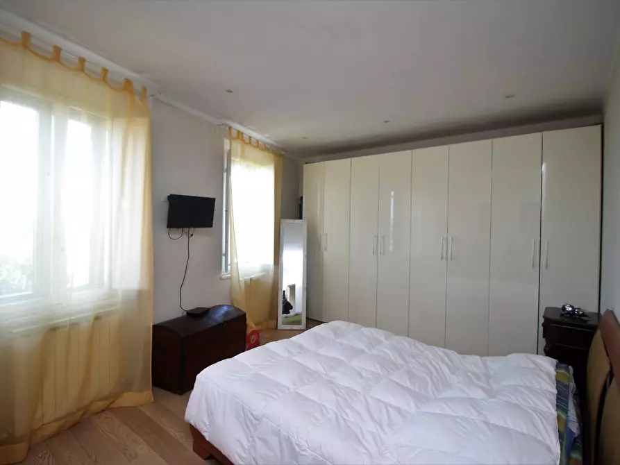 Immagine 10 di Appartamento in vendita  a Siena