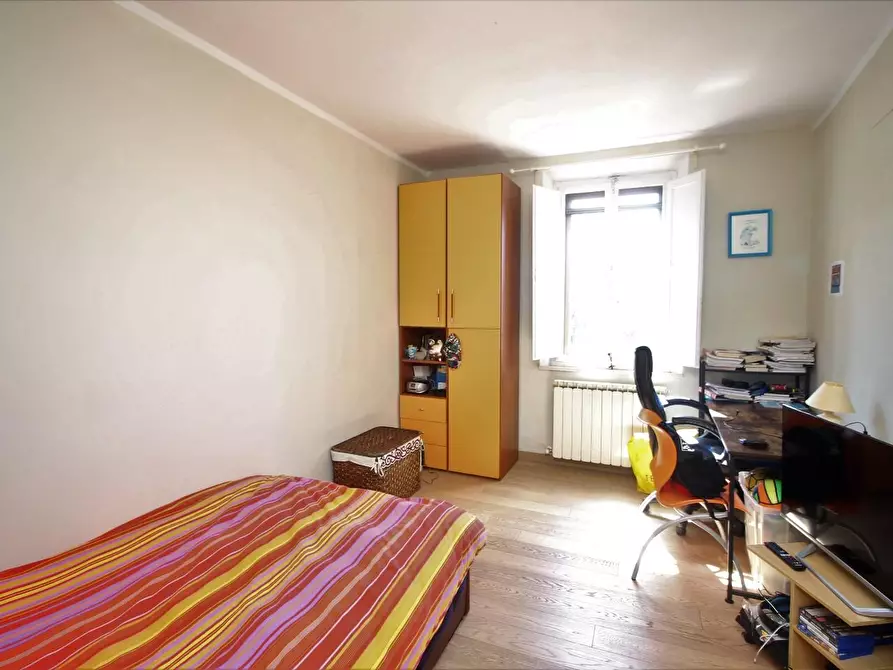 Immagine 14 di Appartamento in vendita  a Siena