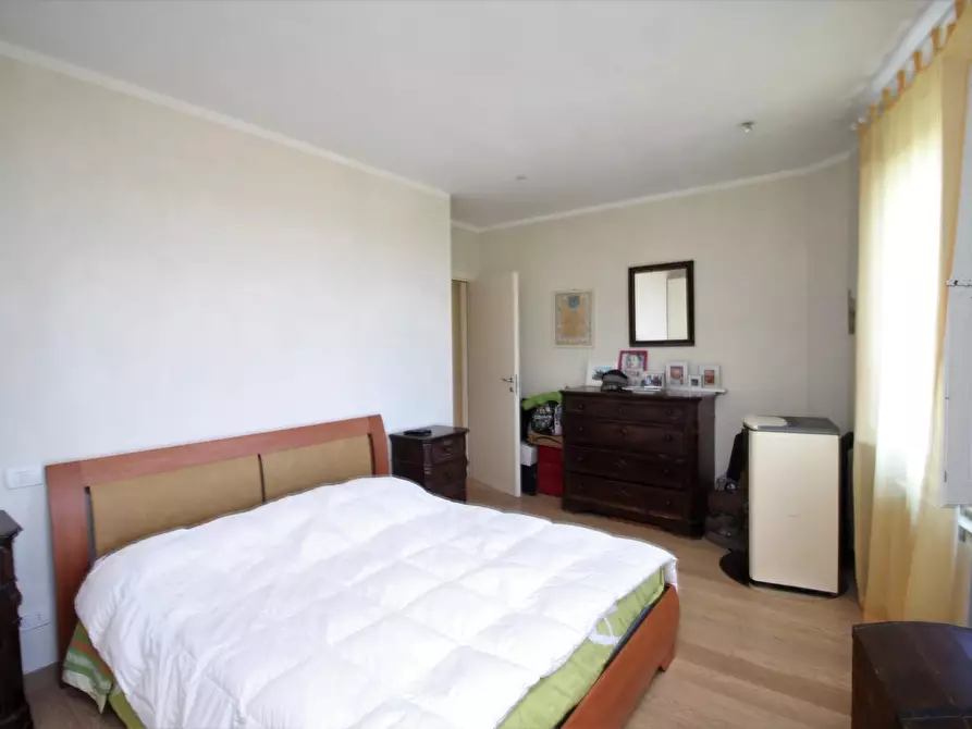 Immagine 11 di Appartamento in vendita  a Siena