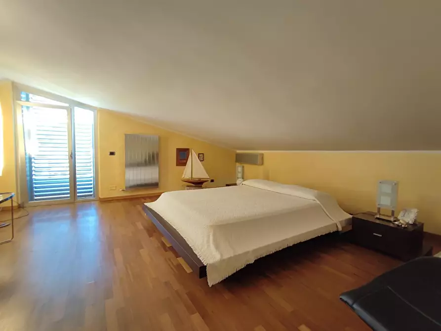 Immagine 12 di Casa bifamiliare in vendita  a Camaiore