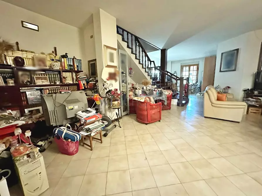 Immagine 23 di Villetta a schiera in vendita  a Campi Bisenzio