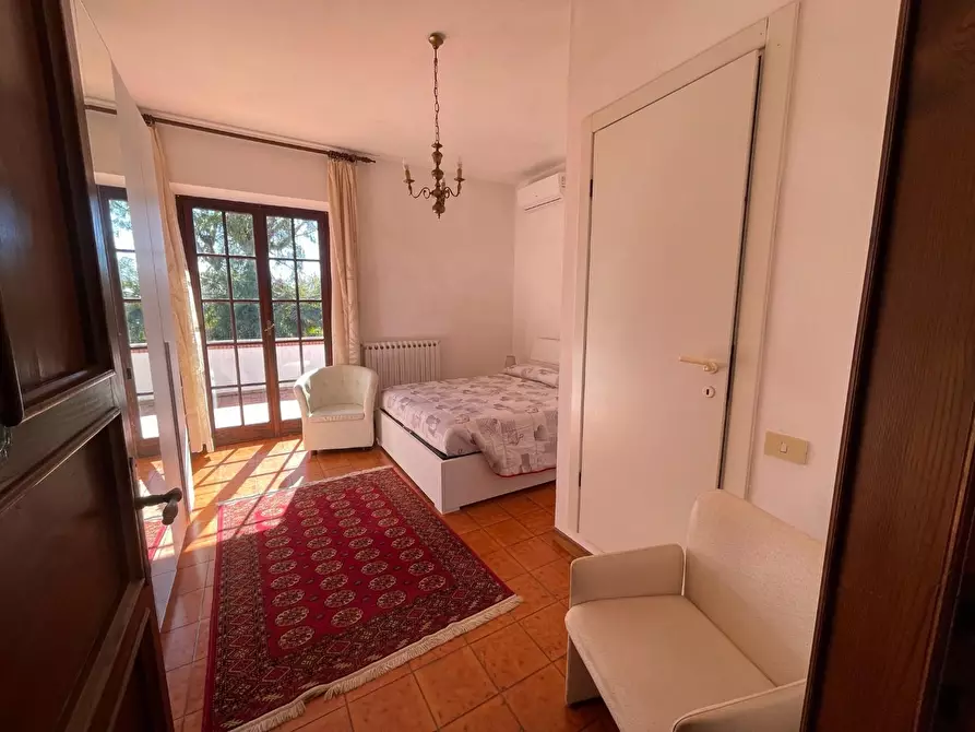 Immagine 22 di Villa in vendita  a Carrara