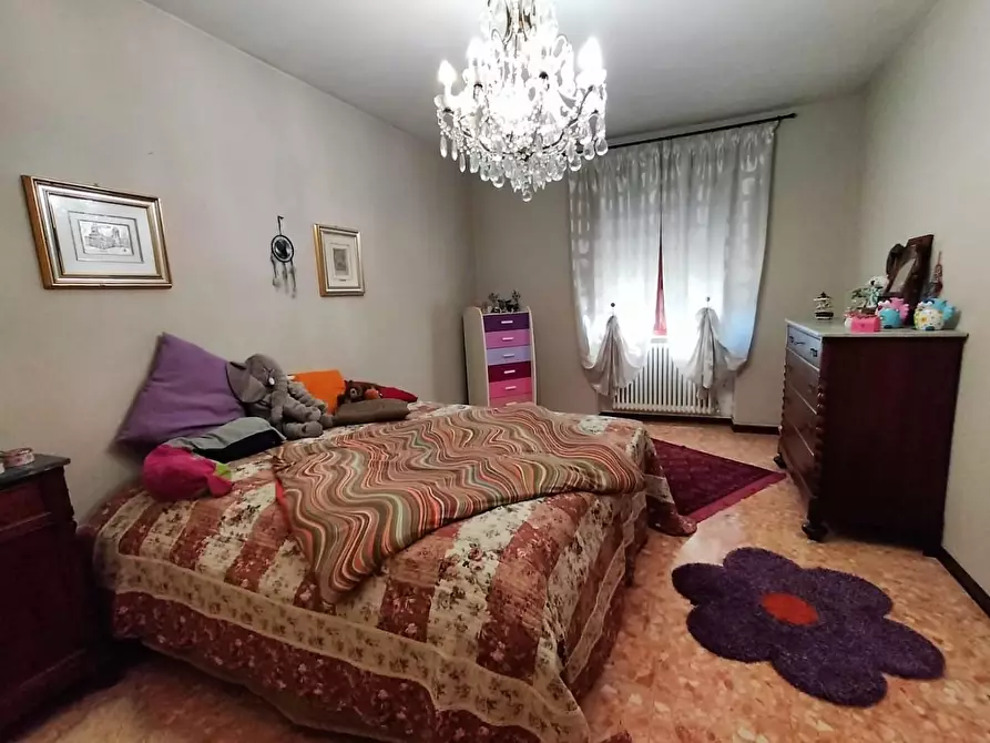 Immagine 22 di Casa semindipendente in vendita  a Lucca