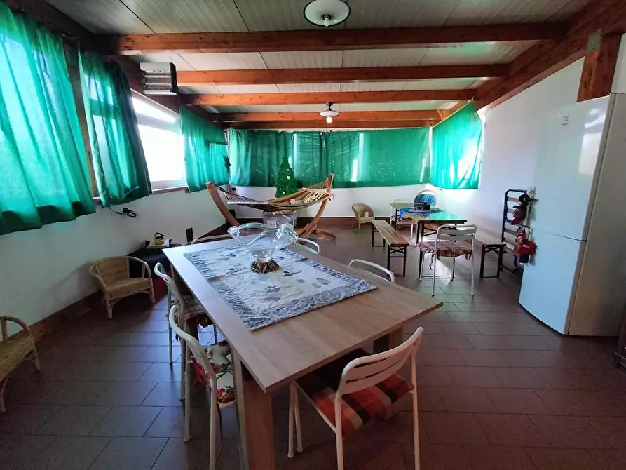 Immagine 18 di Casa semindipendente in vendita  a Lucca