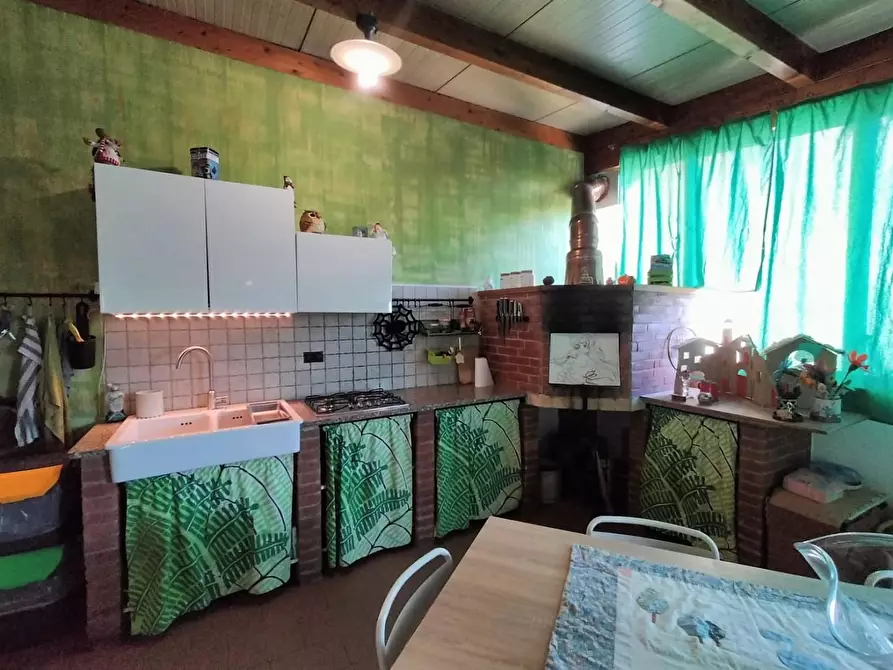 Immagine 16 di Casa semindipendente in vendita  a Lucca