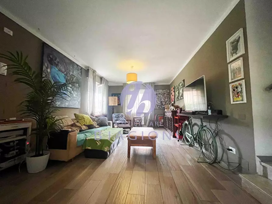 Immagine 10 di Casa bifamiliare in vendita  a Pietrasanta