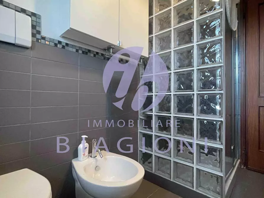 Immagine 20 di Casa bifamiliare in vendita  a Pietrasanta