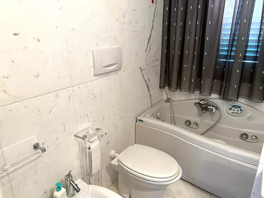 Immagine 24 di Mansarda in vendita  a Empoli