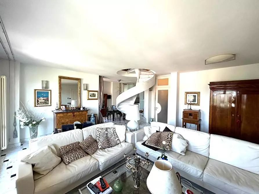 Immagine 8 di Mansarda in vendita  a Empoli