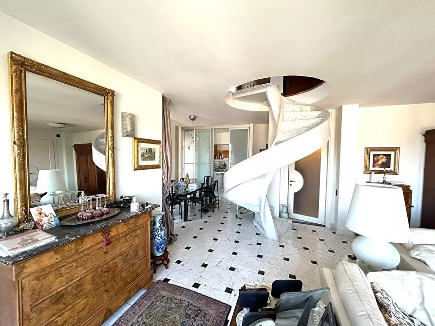 Immagine 10 di Mansarda in vendita  a Empoli