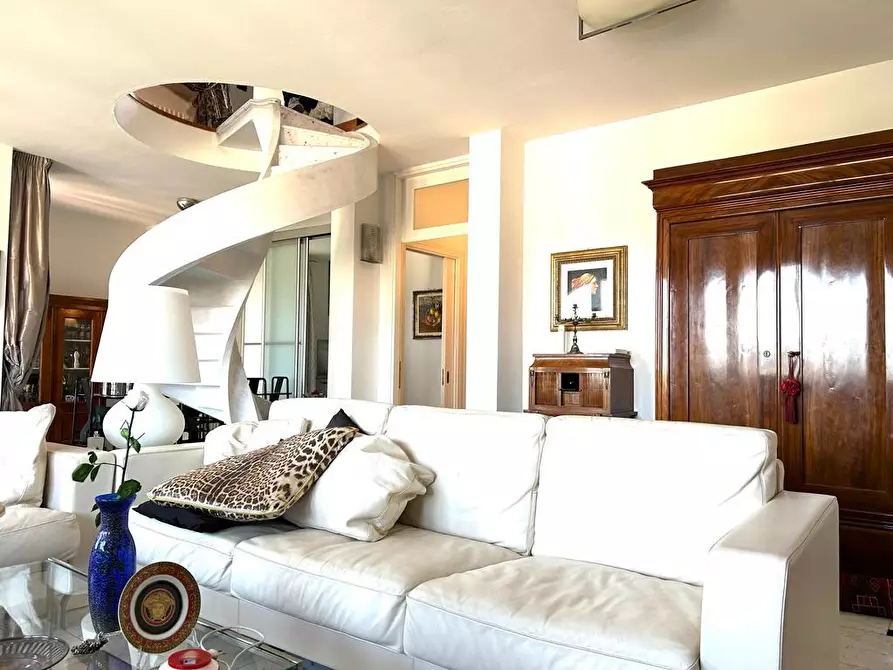 Immagine 7 di Mansarda in vendita  a Empoli