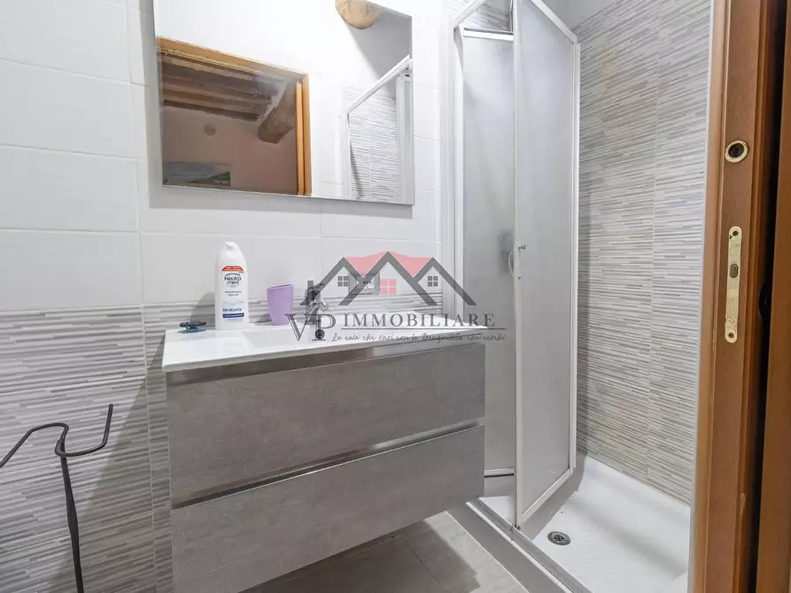 Immagine 8 di Appartamento in vendita  a Pomarance