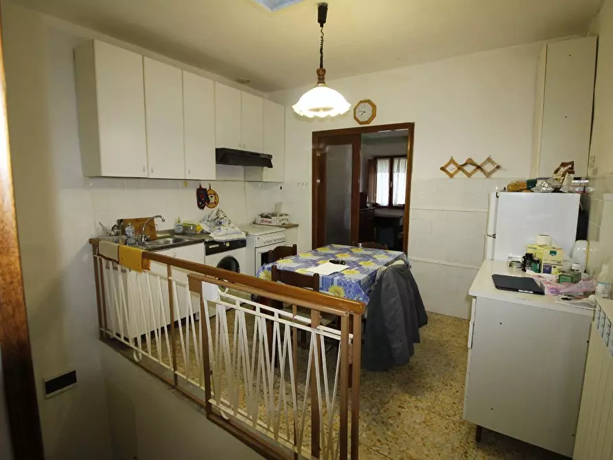 Immagine 10 di Appartamento in vendita  a Colle Di Val D'elsa