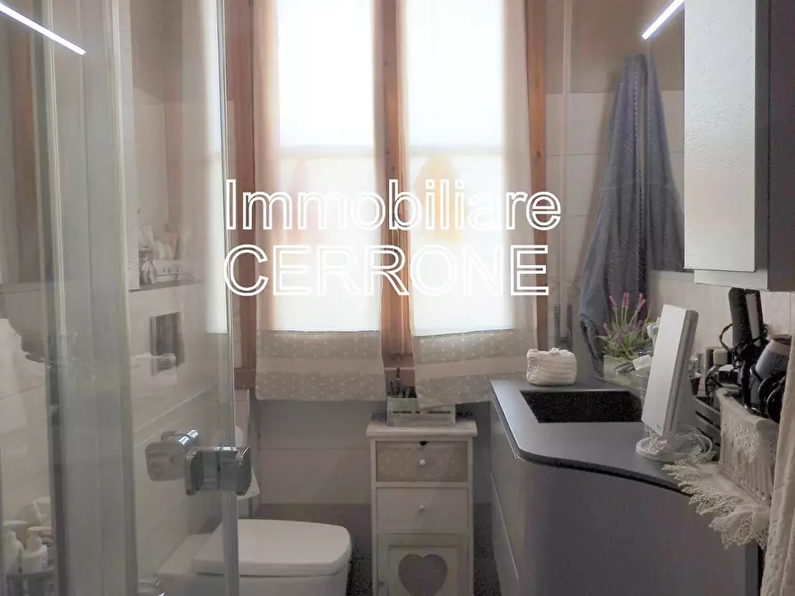 Immagine 10 di Appartamento in vendita  a Cecina