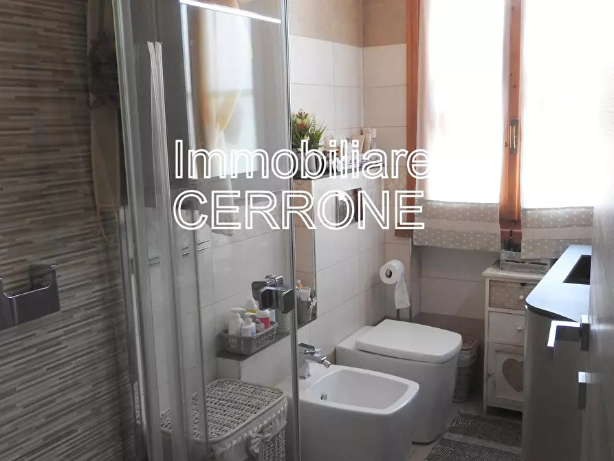 Immagine 12 di Appartamento in vendita  a Cecina