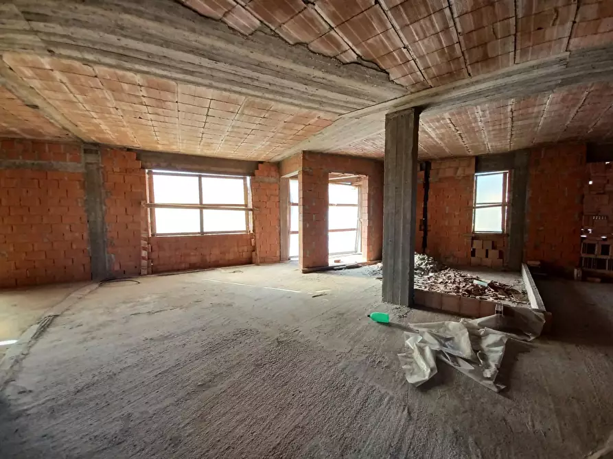 Immagine 6 di Casa indipendente in vendita  a Capraia E Limite