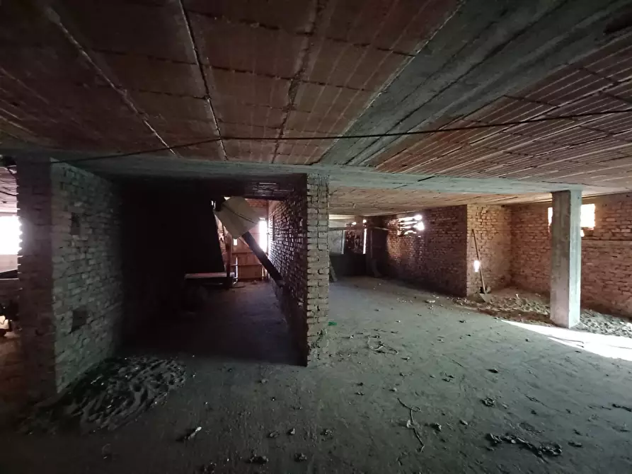 Immagine 12 di Casa indipendente in vendita  a Capraia E Limite