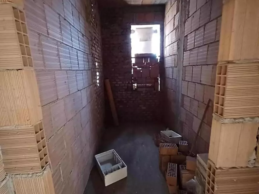 Immagine 16 di Casa indipendente in vendita  a Capraia E Limite