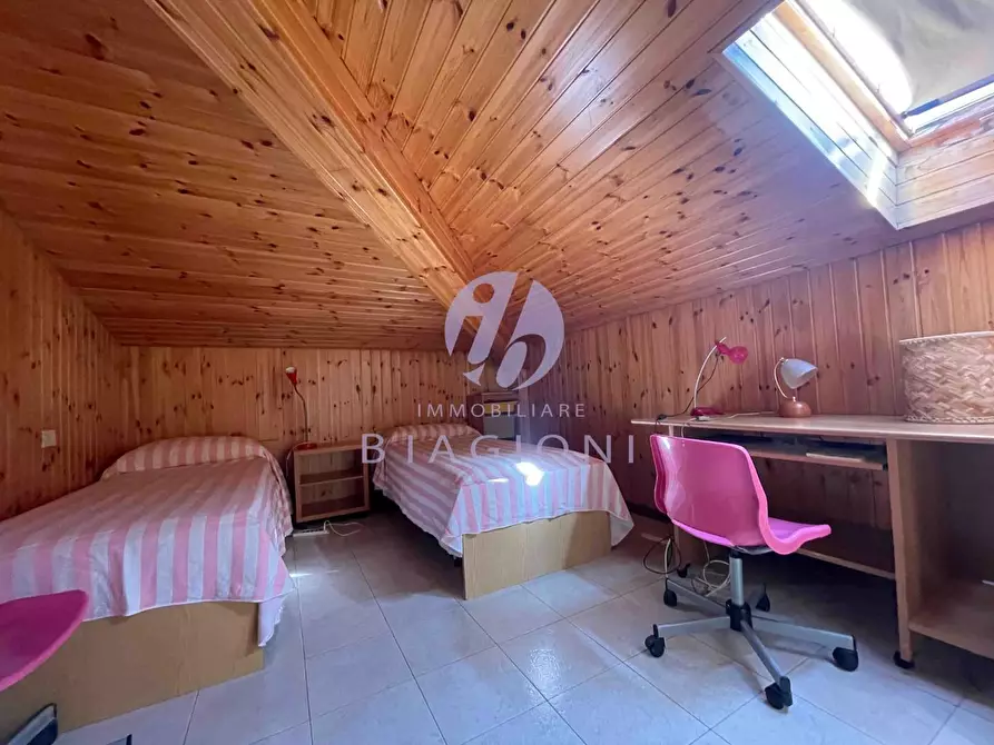 Immagine 23 di Villa in vendita  a Pietrasanta